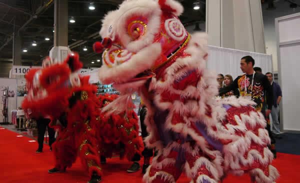 002 Lion Dance